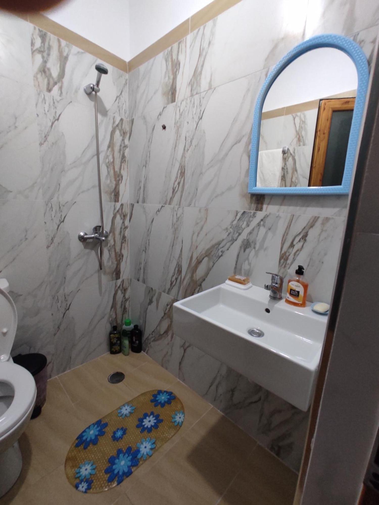 Dino Guest House Гірокастра Екстер'єр фото